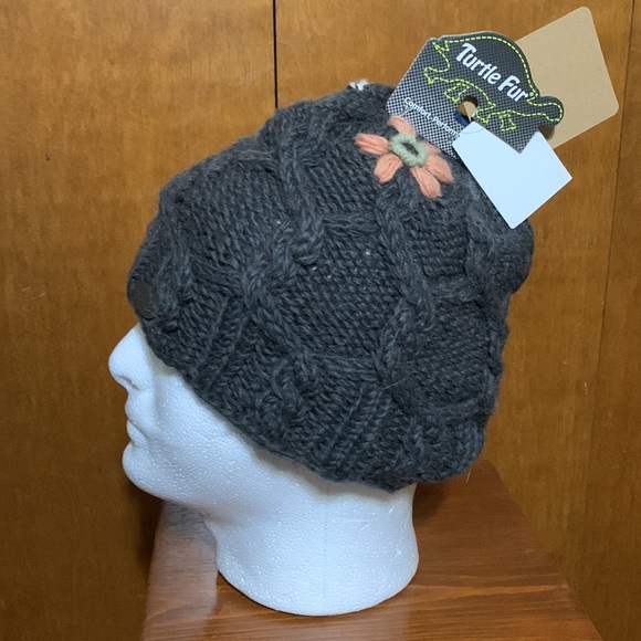 TURTLE 🐢 FUR- 🆕 Nepal Hand Knit Winter Hat - Picture 6 of 12